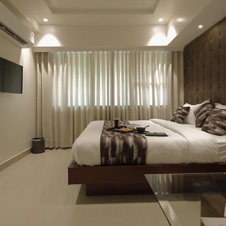 Hotel Ariana Residency Bombaim Exterior foto