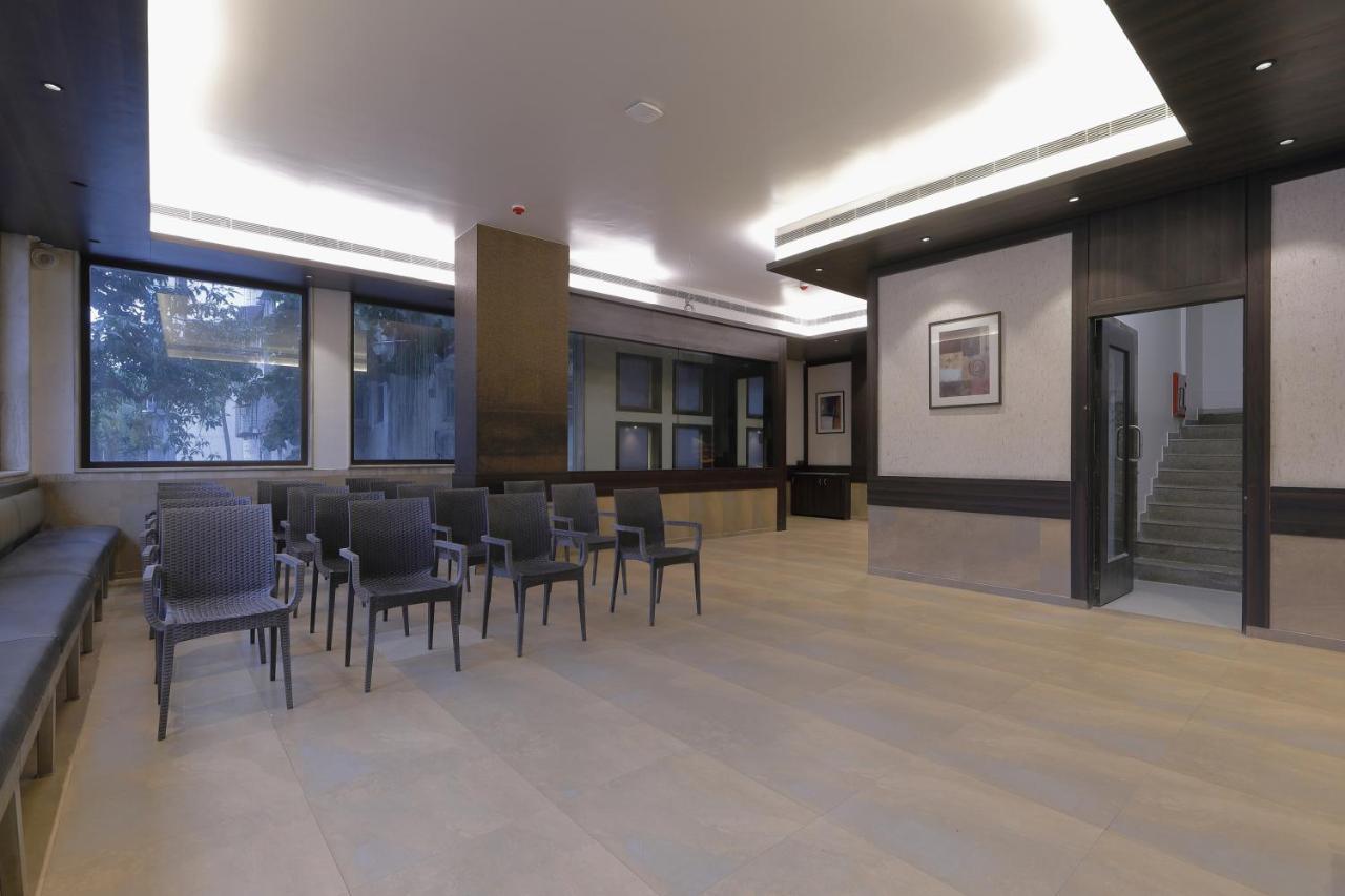 Hotel Ariana Residency Bombaim Exterior foto