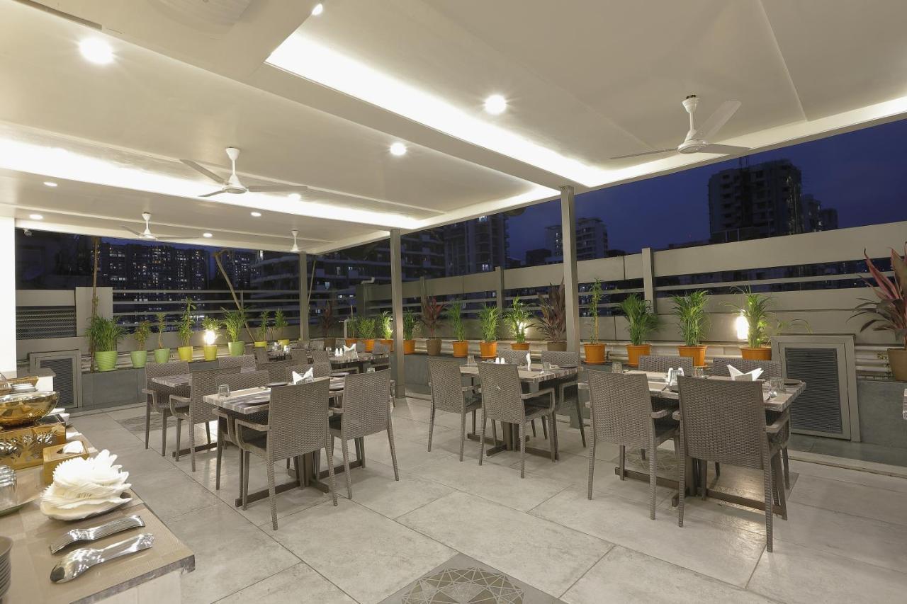 Hotel Ariana Residency Bombaim Exterior foto