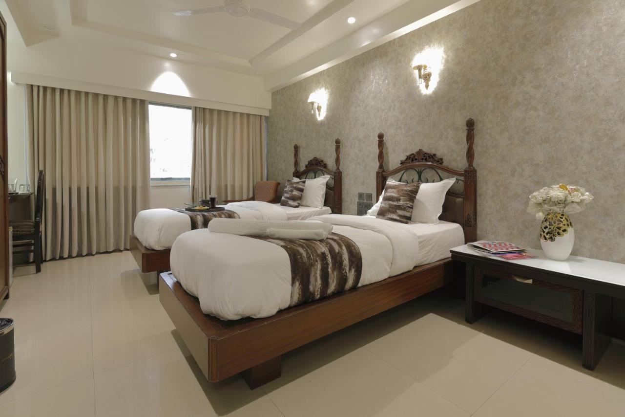 Hotel Ariana Residency Bombaim Exterior foto