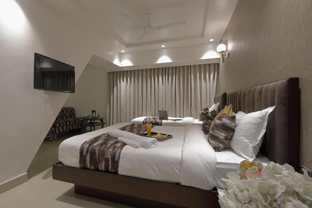 Hotel Ariana Residency Bombaim Exterior foto